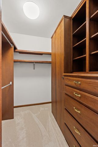 2817 E Prestwick Road, Winona Lake, IN 46590