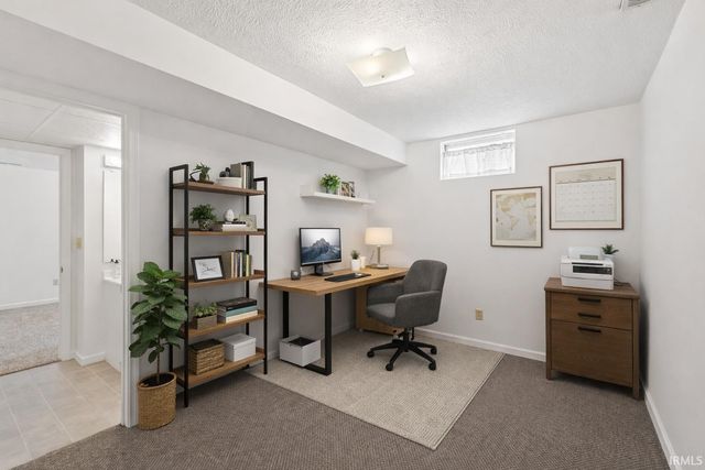 2817 E Prestwick Road, Winona Lake, IN 46590