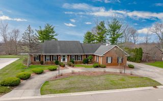 2817 E Prestwick Road, Winona Lake, IN 46590