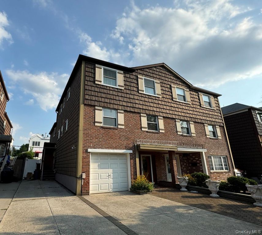 225-22 59th Ave 1FL, Bayside, NY 11364