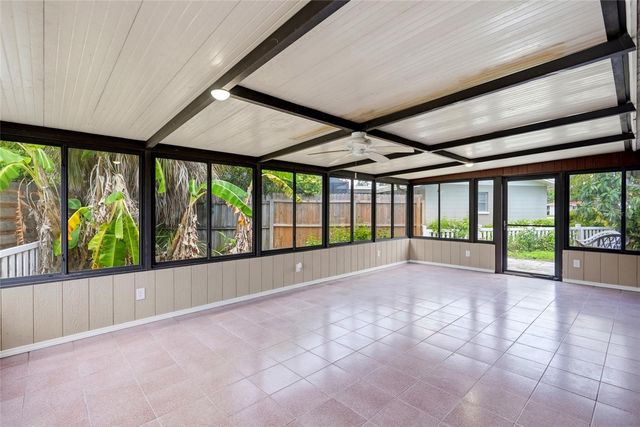 2711 GULF GATE DRIVE, Sarasota, FL 34231