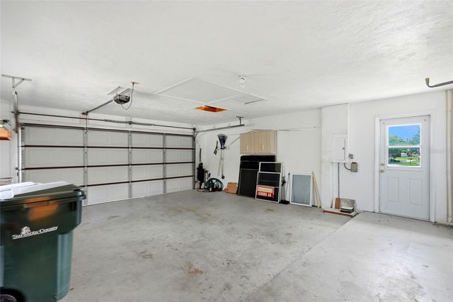 2711 GULF GATE DRIVE, Sarasota, FL 34231