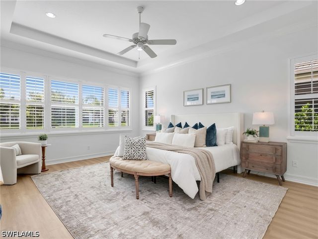 9454 Greenleigh CT, Naples, FL 34120