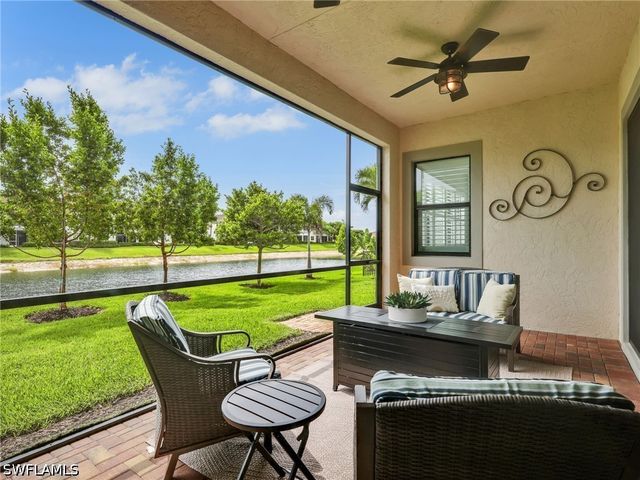 9454 Greenleigh CT, Naples, FL 34120