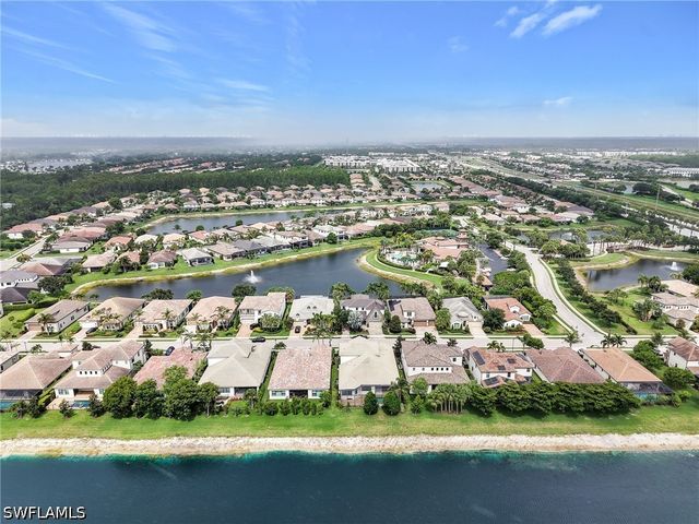 9454 Greenleigh CT, Naples, FL 34120