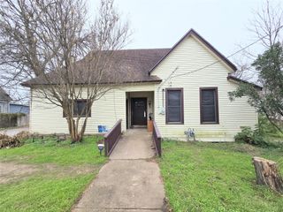 322 Capps Street, Marlin, TX 76661