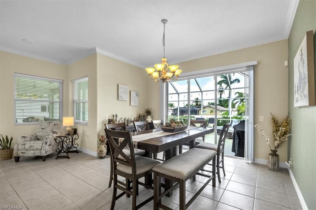 Image 11 of property listing at 1313 SE 29th TER, Cape Coral, FL 33904