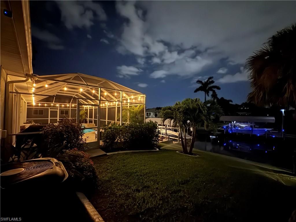 Image 36 of property listing at 1313 SE 29th TER, Cape Coral, FL 33904