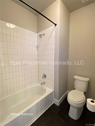 6012 N Netherland Court, Aurora, CO 80019