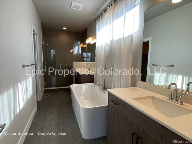 6012 N Netherland Court, Aurora, CO 80019