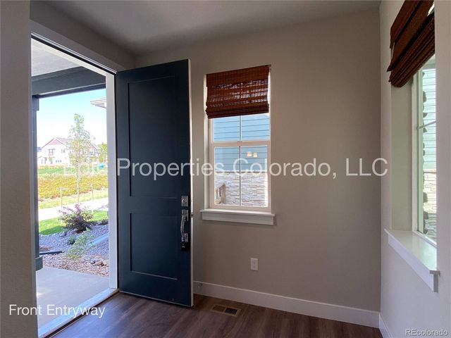 6012 N Netherland Court, Aurora, CO 80019
