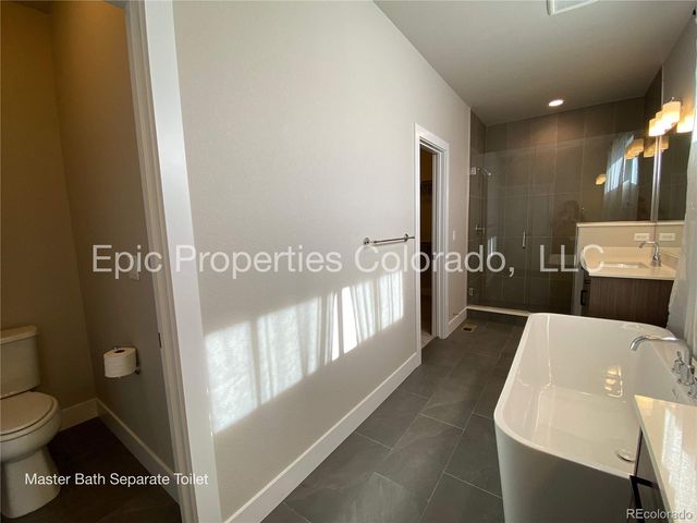 6012 N Netherland Court, Aurora, CO 80019