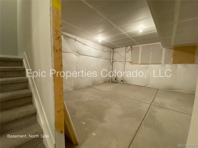 6012 N Netherland Court, Aurora, CO 80019