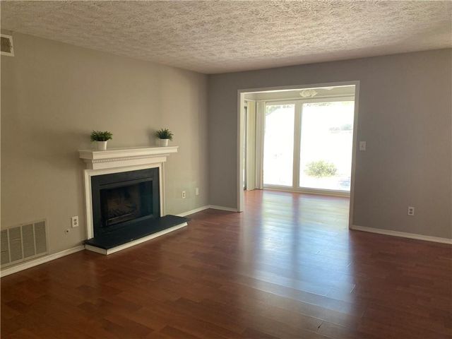 1607 Augusta SE Drive, Marietta, GA 30067