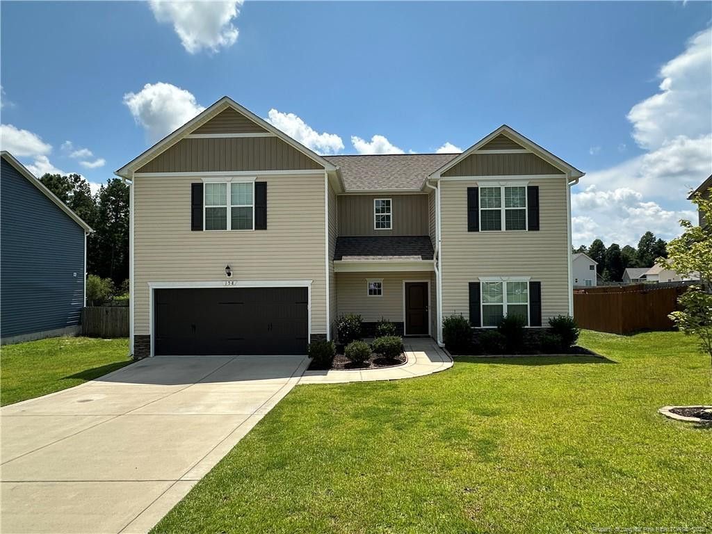158 Ledgebrook Lane, Raeford, NC 28376