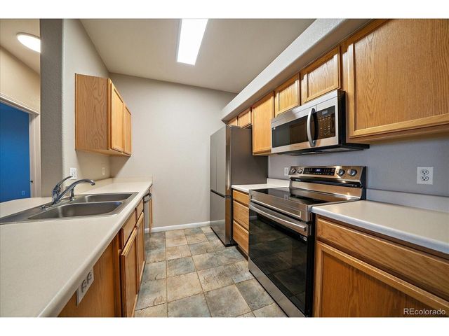 6017 Castlegate Dr F17, Castle Rock, CO 80108