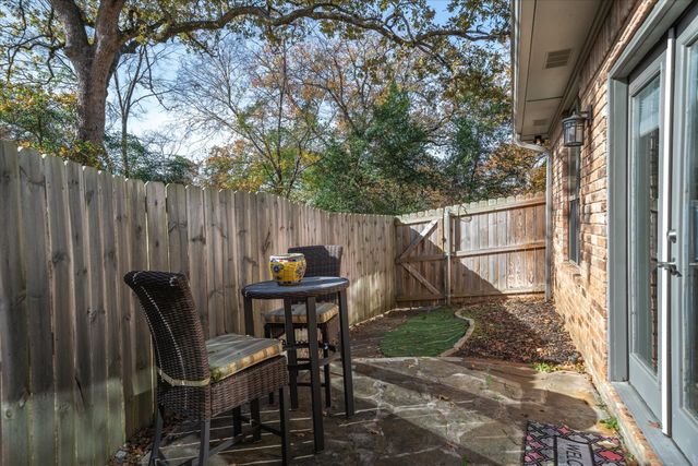 318 Crestview Lane, Hideaway, TX 75771