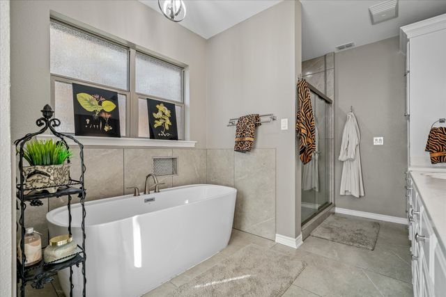 318 Crestview Lane, Hideaway, TX 75771