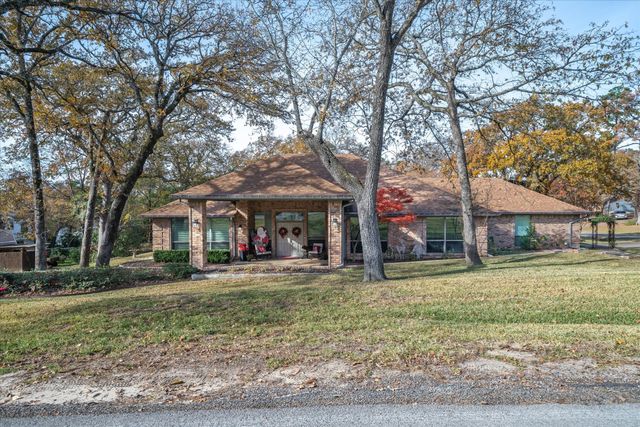318 Crestview Lane, Hideaway, TX 75771