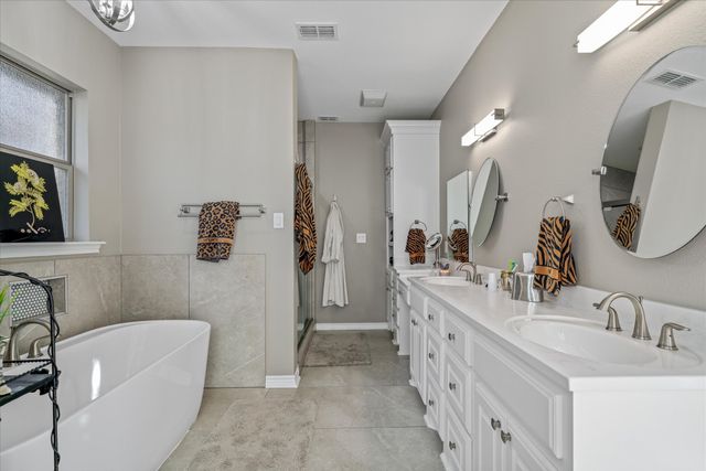 318 Crestview Lane, Hideaway, TX 75771