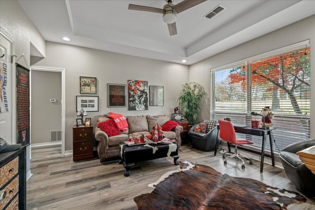 318 Crestview Lane, Hideaway, TX 75771