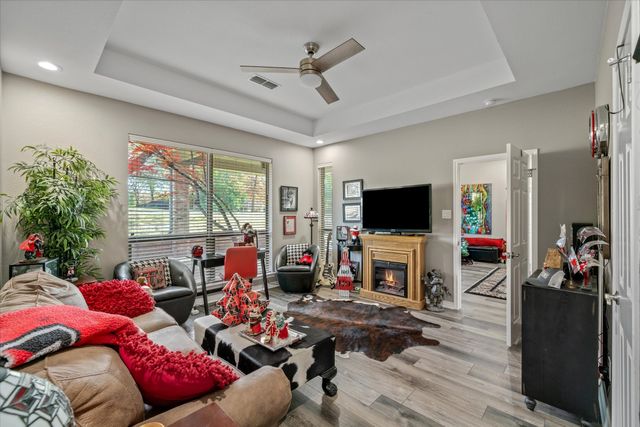 318 Crestview Lane, Hideaway, TX 75771