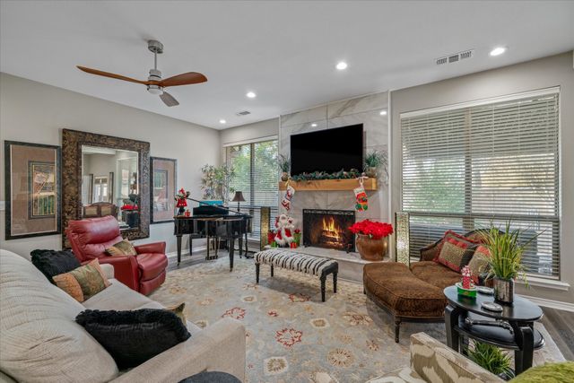 318 Crestview Lane, Hideaway, TX 75771