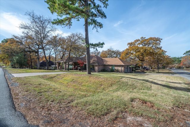 318 Crestview Lane, Hideaway, TX 75771