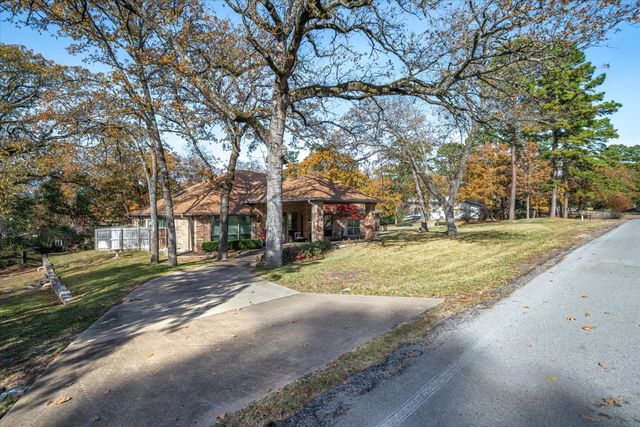 318 Crestview Lane, Hideaway, TX 75771