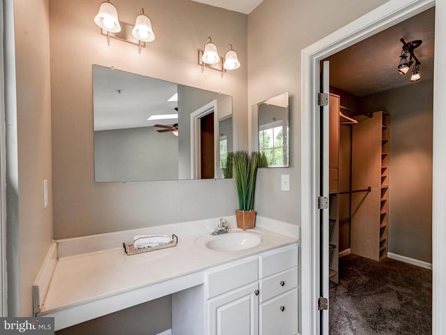 3 SANDVIEW CT, Baltimore, MD 21209