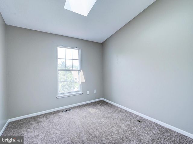 3 SANDVIEW CT, Baltimore, MD 21209
