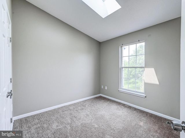 3 SANDVIEW CT, Baltimore, MD 21209