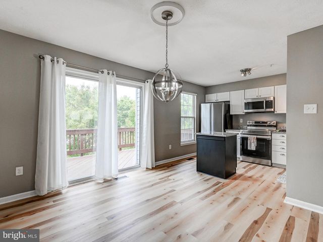 3 SANDVIEW CT, Baltimore, MD 21209