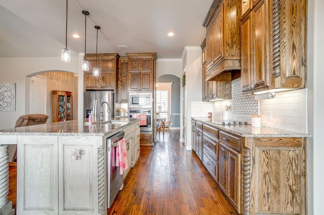 8617 Tuscan Way, Godley, TX 76044