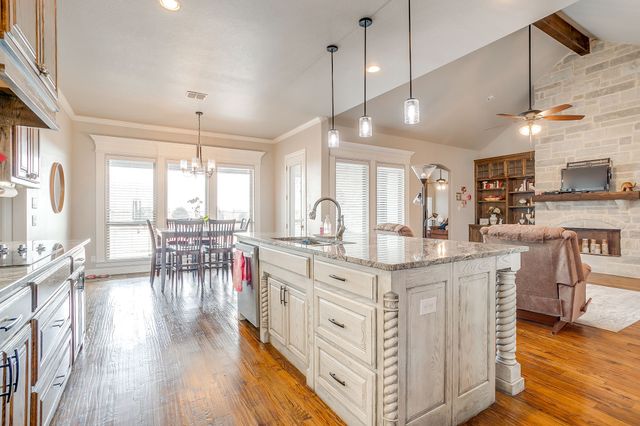 8617 Tuscan Way, Godley, TX 76044