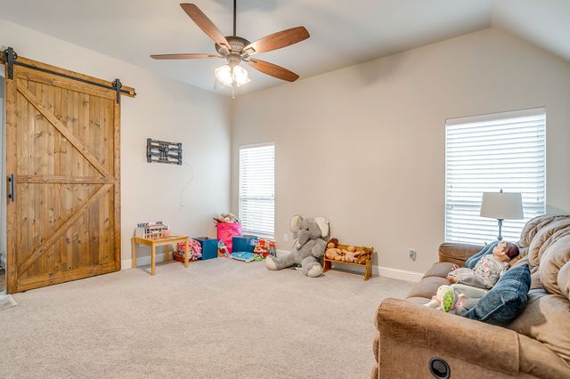 8617 Tuscan Way, Godley, TX 76044