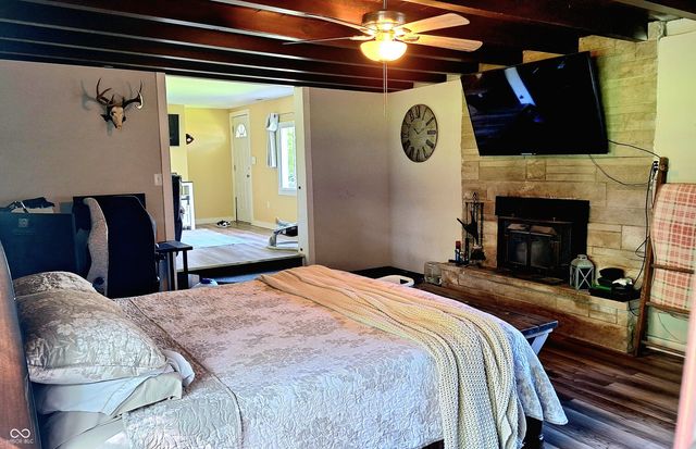 12871 W State Road 32, Yorktown, IN 47396