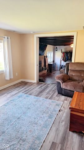 12871 W State Road 32, Yorktown, IN 47396