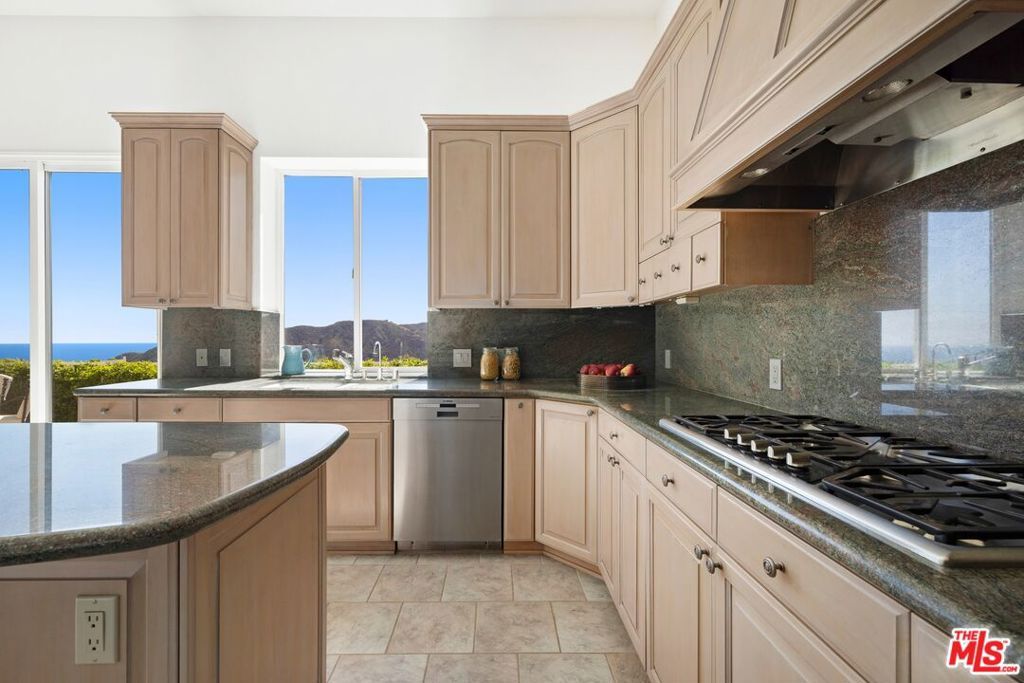 1486 Paseo De Oro, Pacific Palisades, CA 90272 — photo 5