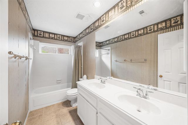12526 Exbury Court, Tomball, TX 77377