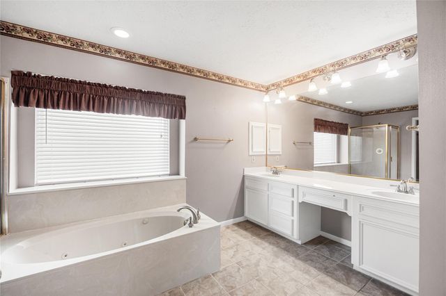 12526 Exbury Court, Tomball, TX 77377