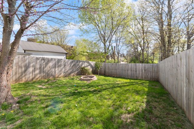 424 S 4th Street, Danville, KY 40422
