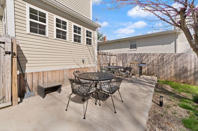 424 S 4th Street, Danville, KY 40422