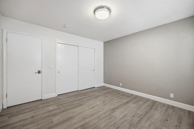 5512 W Prospect Avenue, Visalia, CA 93291