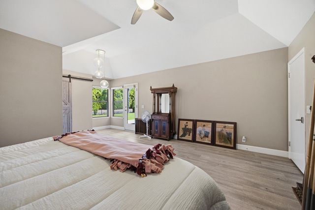 5512 W Prospect Avenue, Visalia, CA 93291