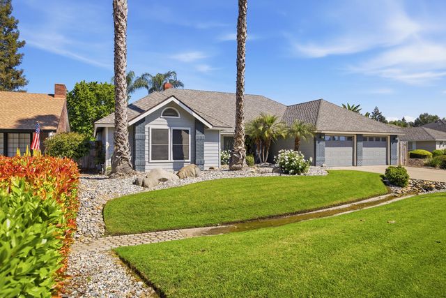 5512 W Prospect Avenue, Visalia, CA 93291