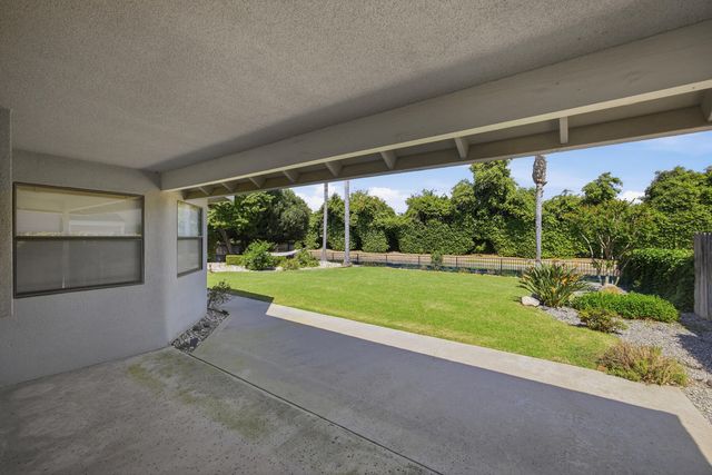 5512 W Prospect Avenue, Visalia, CA 93291