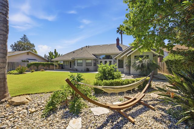 5512 W Prospect Avenue, Visalia, CA 93291