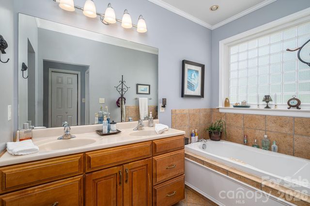 1855 Jetton Drive, Vale, NC 28168