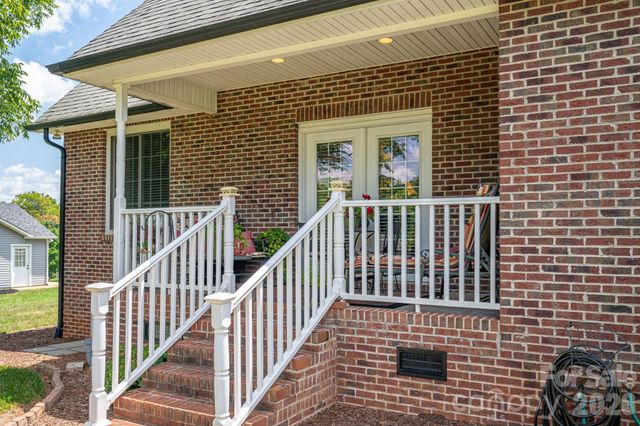 1855 Jetton Drive, Vale, NC 28168